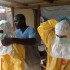 Schutzmaßnahmen gegen eine Ebola-Infektion. Bild: Flickr / EU-Kommission CC-BY-ND 2.0
