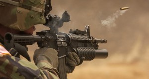 submachine-gun-62902_640